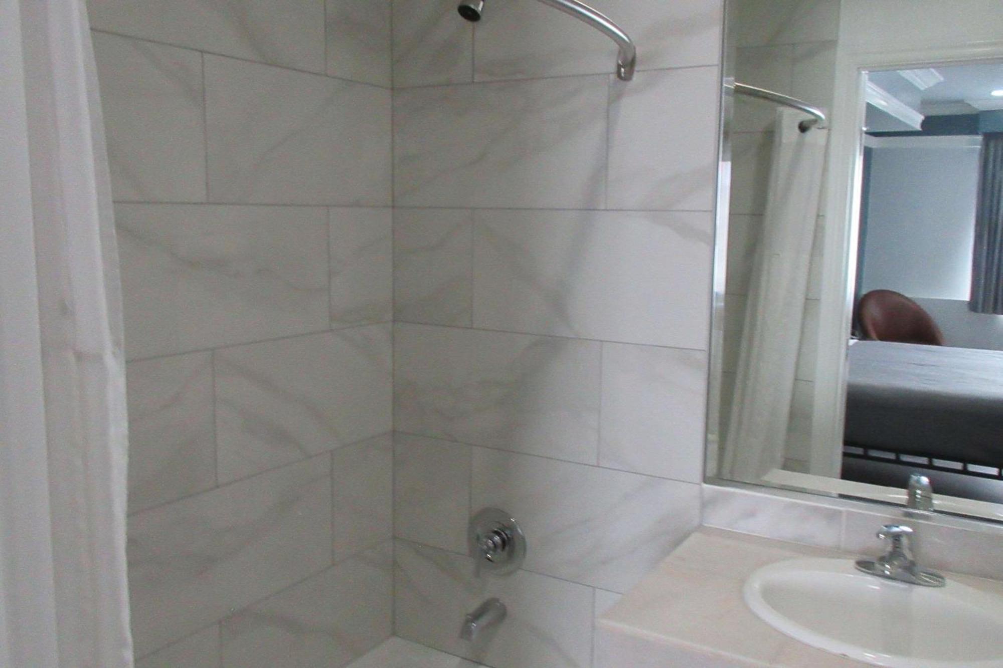 Rodeway Inn Commerce - Los Angeles Ngoại thất bức ảnh
